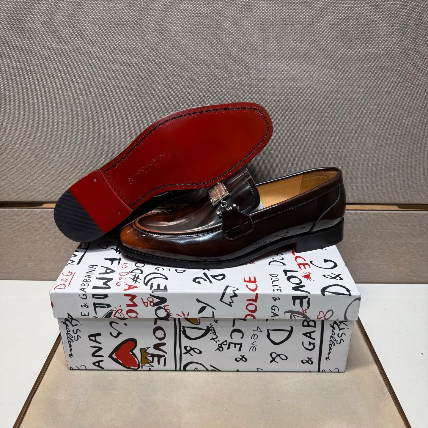 Men's men's shoes 💰pp520【DG～】Men's casual formal leather shoes 2025z cabinet sales simultaneously 🔶Size: 38-44#️⃣ 🔷3 colors🔜The upper is made of cowhide stitching ➕Cowhide lining, comfortable and breathable, sole: original comfortable, wear-resistant and non-slip outsole, ⚠️real thing📱photographed🎬real thing is better📢📢📢